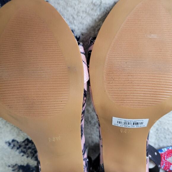 Torrid Paisley Dot Sandals Size 8.5W Ankle Strap Pink Polk Dots - Picture 10 of 12